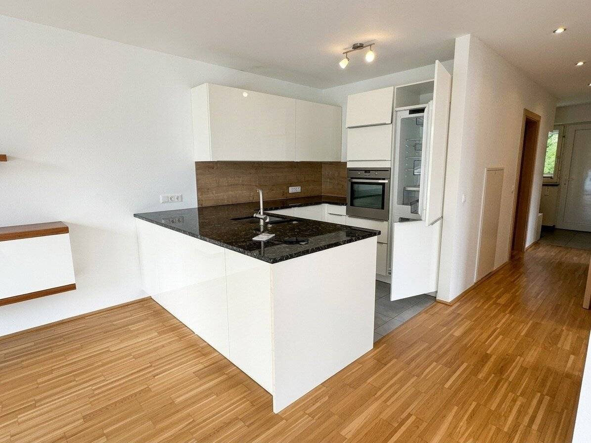 Herrliche Terrassen-Wohnung über der Stadt