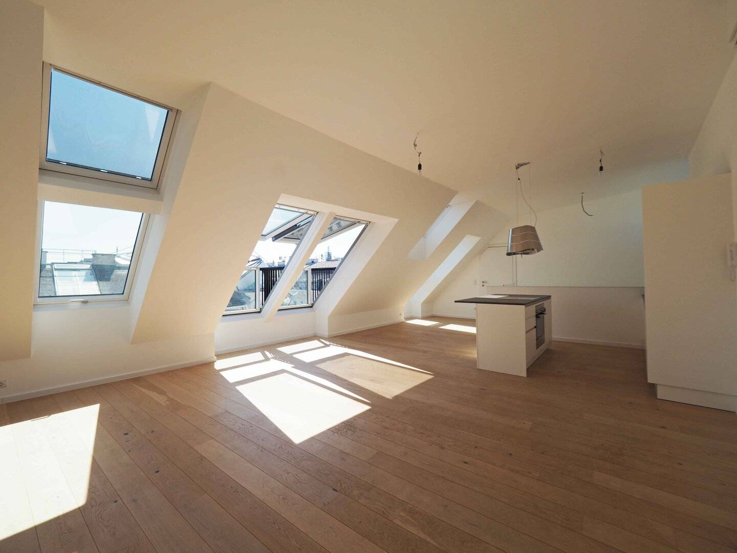 BIBERSTRASSE | moderne 5-Zimmer-Dachgeschoß-Maisonette mit Terrasse in ruhiger Innenstadtlage | U3 Stubentor