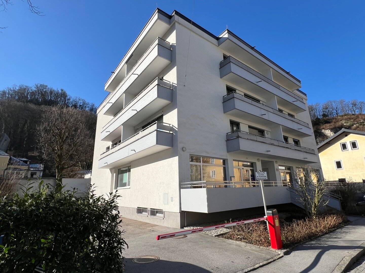 Attractive RETAIL UNIT/OFFICE in the Riedenburg district for rent