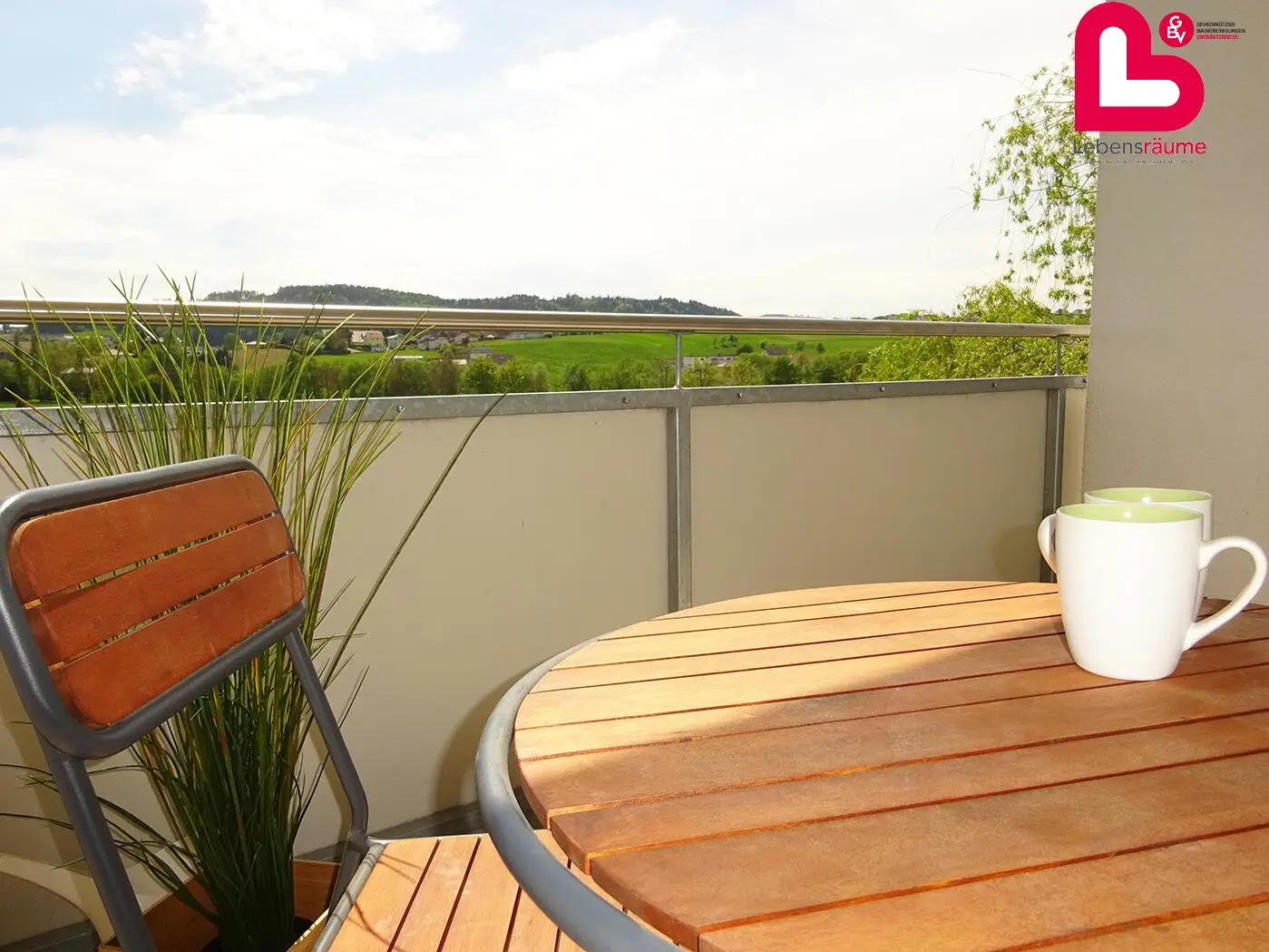Bright 3-room apartment in a quiet location