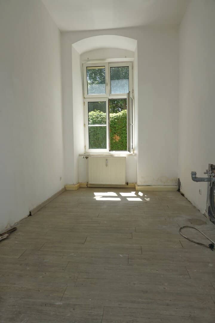 Spacious old building apartment in Kleinmünchen