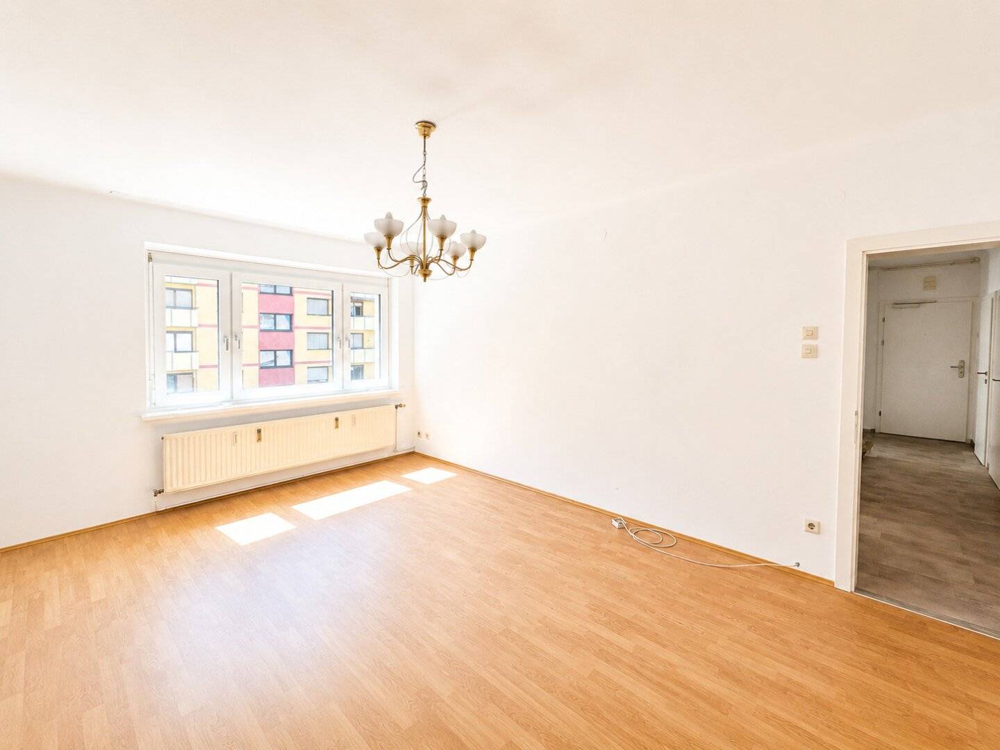 2-room apartment (+ separate kitchen) with balcony to the courtyard – redesign potential in central location in Graz-Lend