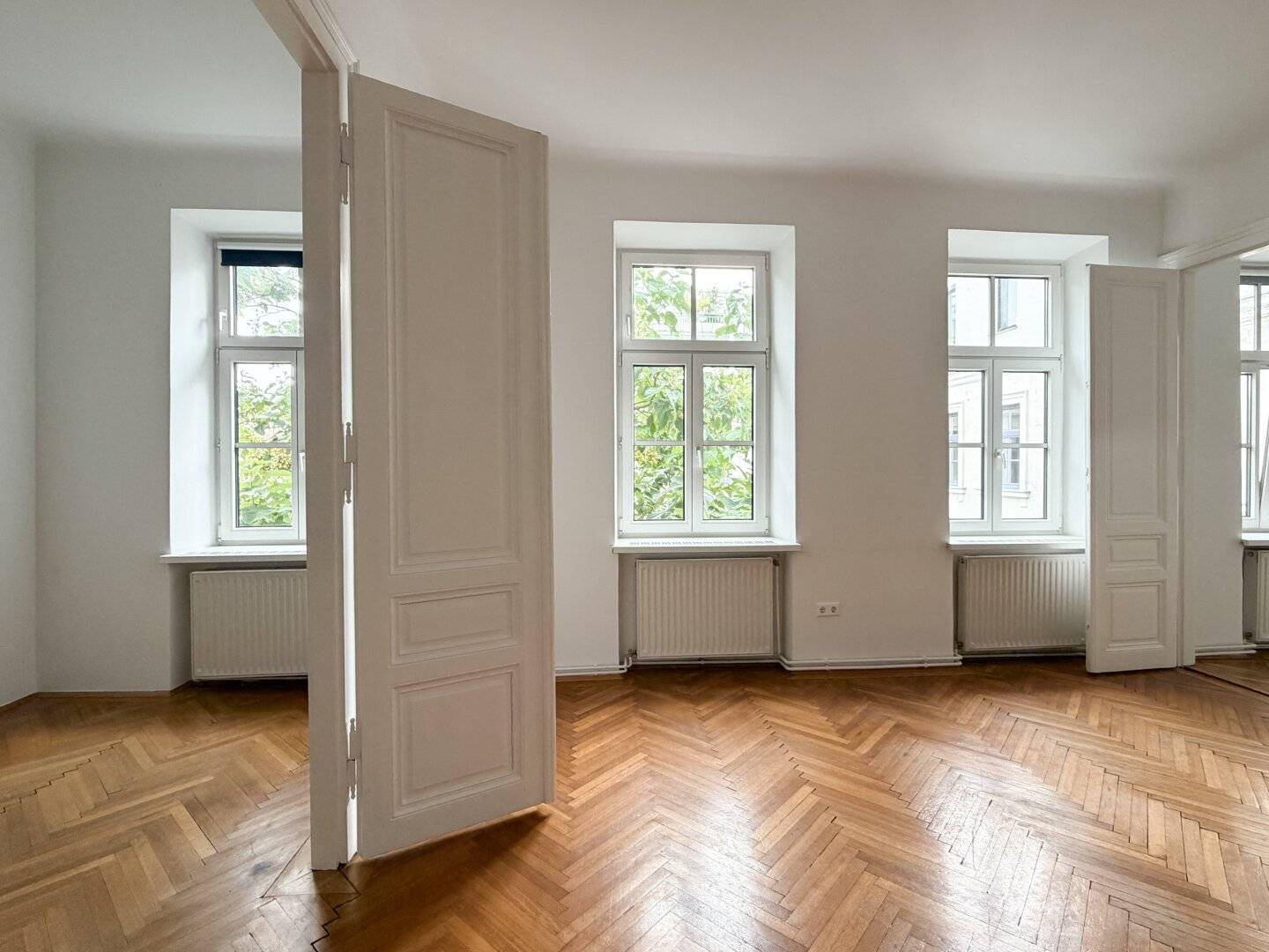 FAMILY HIT: BRIGHT, QUIET 2.5 ROOM MAISONETTE WITH TERRACE
