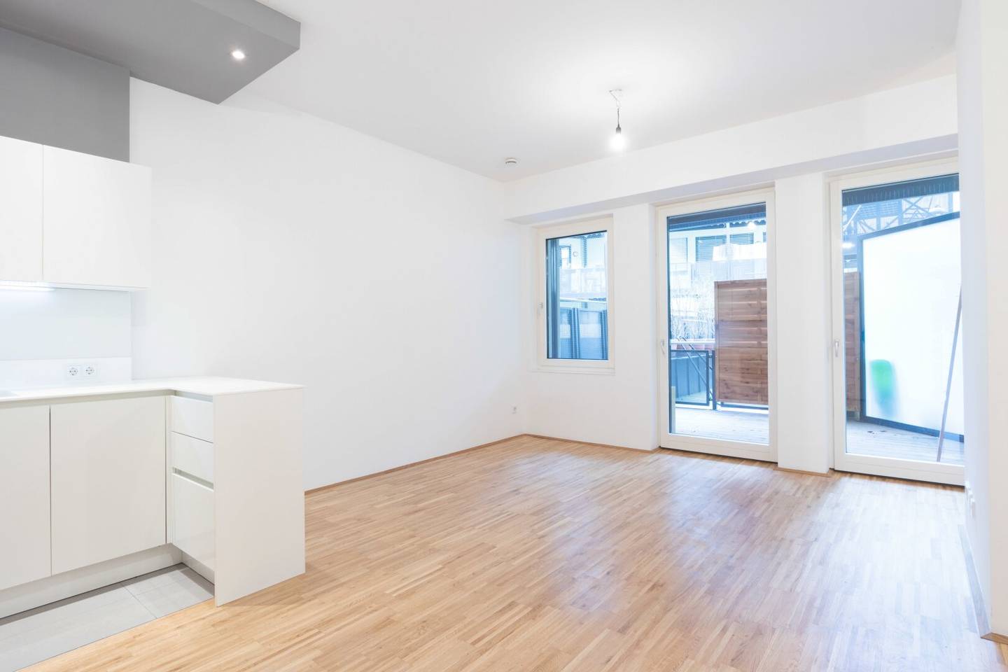 Compact city apartment with terrace and sauna in central location - 34m² living space to feel good in Wien