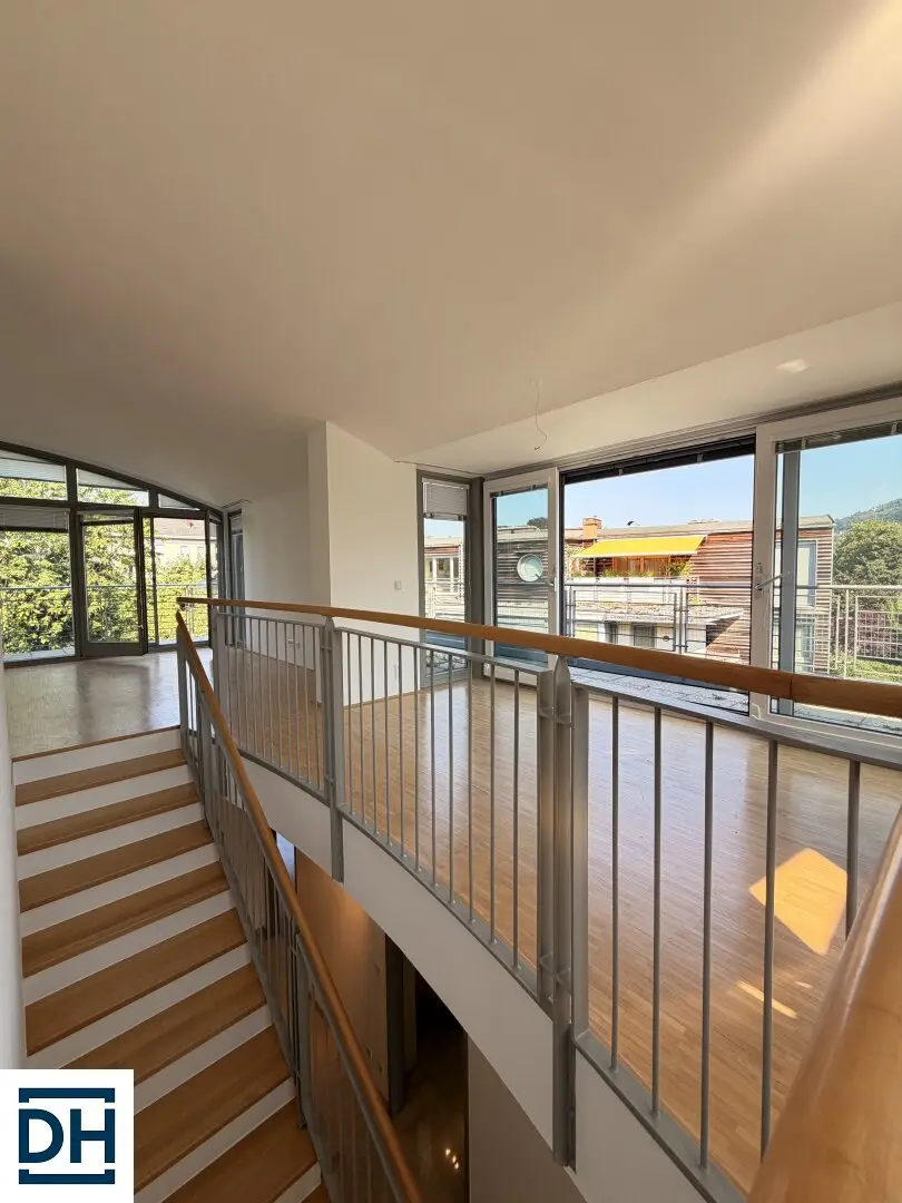 Penthouse duplex apartment directly on Franz-Hinterholzer-Kai with dream terrace and underground parking