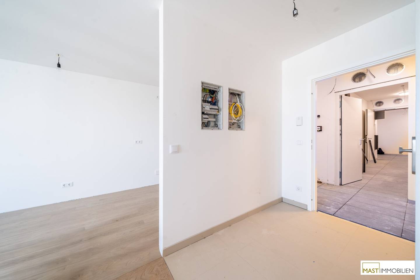 Alte Donau - 2-room first-occupancy apartment on the 8th floor