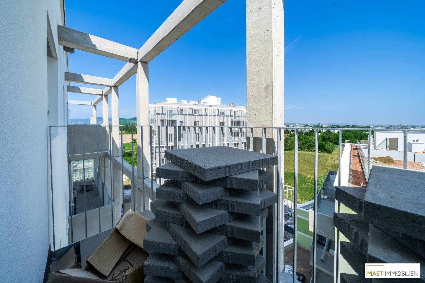 Alte Donau - 2-room first-occupancy apartment on the 8th floor