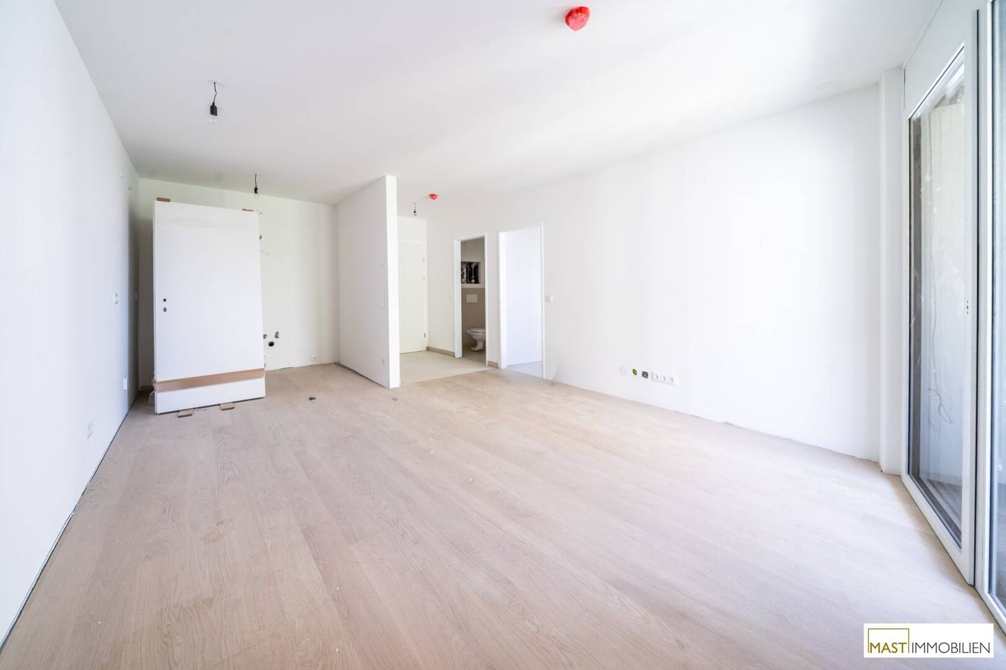 Alte Donau - 2-room first-occupancy apartment on the 4th floor