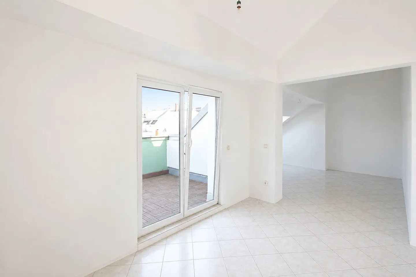 extravagante Wohnung mit Terrasse!