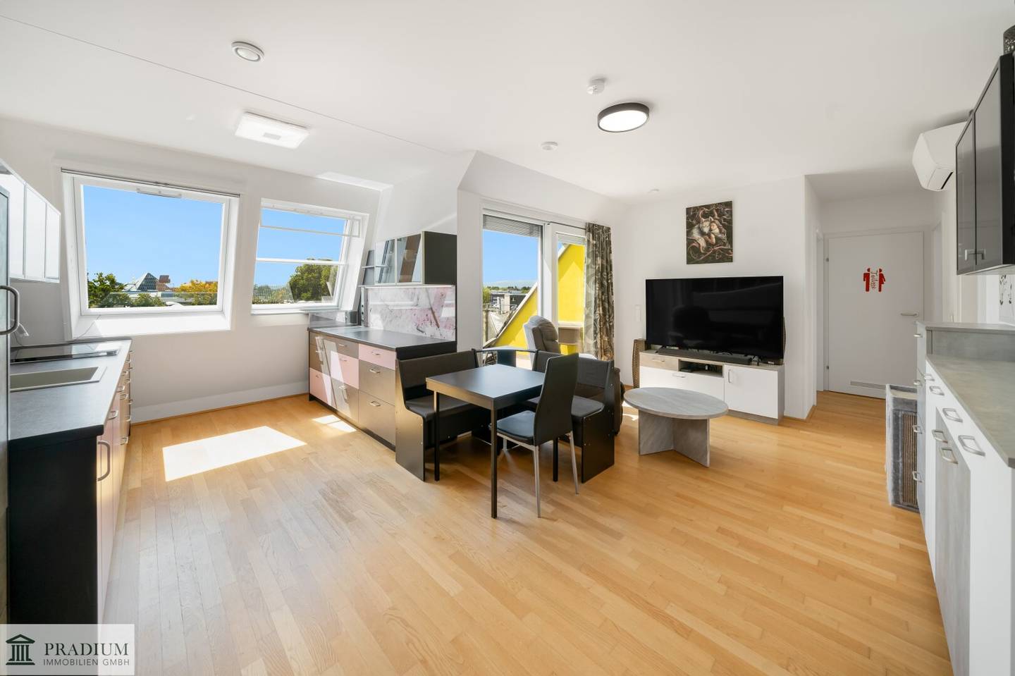 Modernes Wohnen über den Dächern – ca. 76 m² Dachgeschoßtraum mit Terrasse und Top-Ausstattung in Wien Liesing