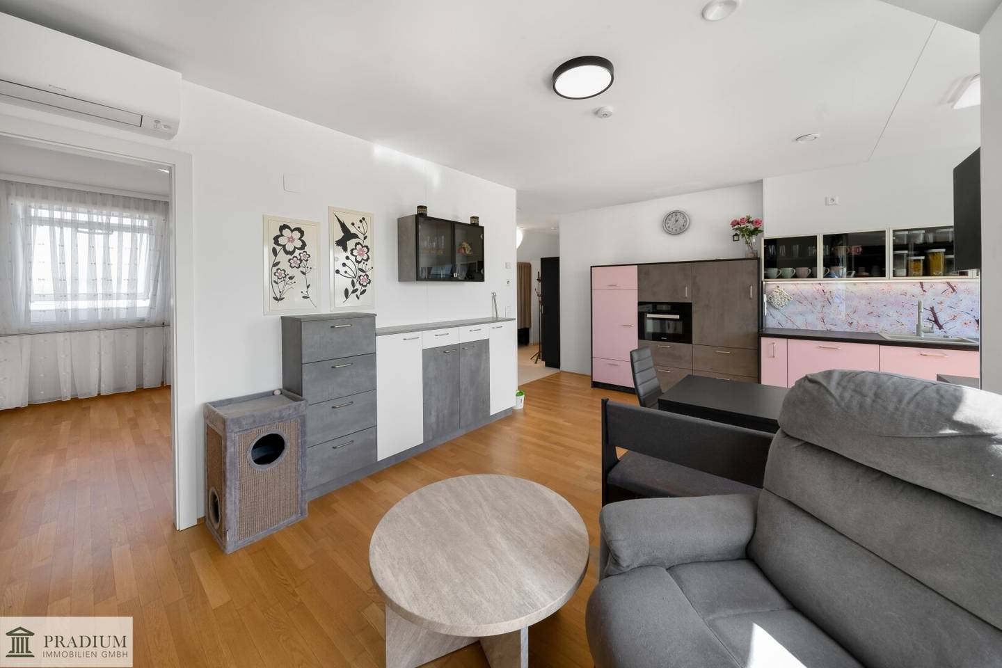 Modernes Wohnen über den Dächern – ca. 76 m² Dachgeschoßtraum mit Terrasse und Top-Ausstattung in Wien Liesing