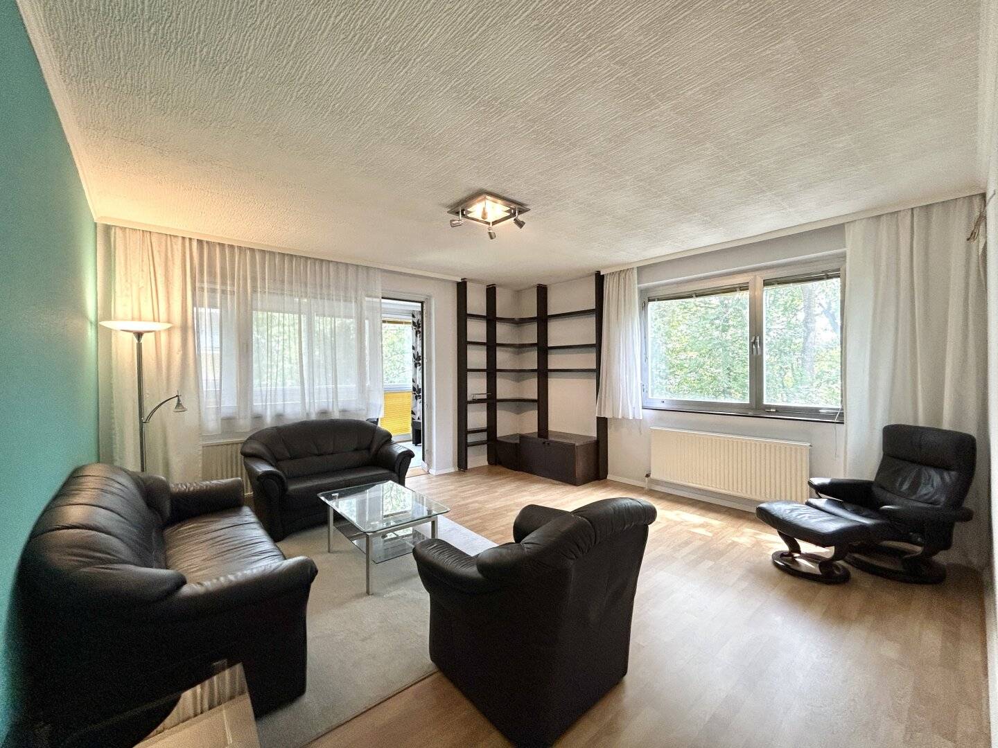 Blick ins Grüne! 3-Zimmer-Wohnung mit Loggia in der Thermenregion Bad Vöslau!
