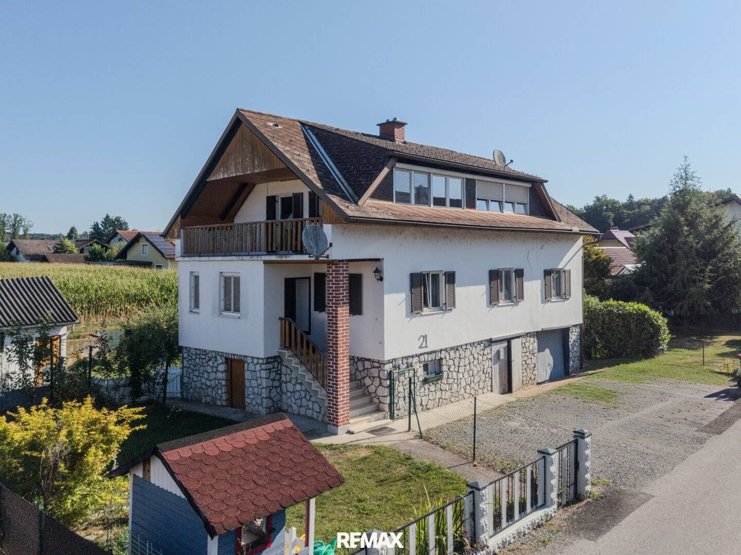 Viel Platz für die Familie: Einfamilienhaus in ruhiger Siedlungslage
