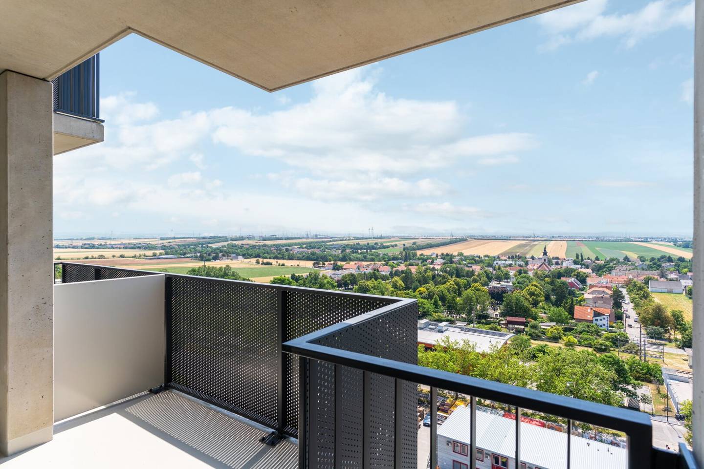 Modernes Serviced Apartment im TABA Tower Oberlaa mit südseitigem Balkon! Attraktive Investmentmöglichkeit im aufstrebenden Stadtentwicklungsgebiet Oberlaa!