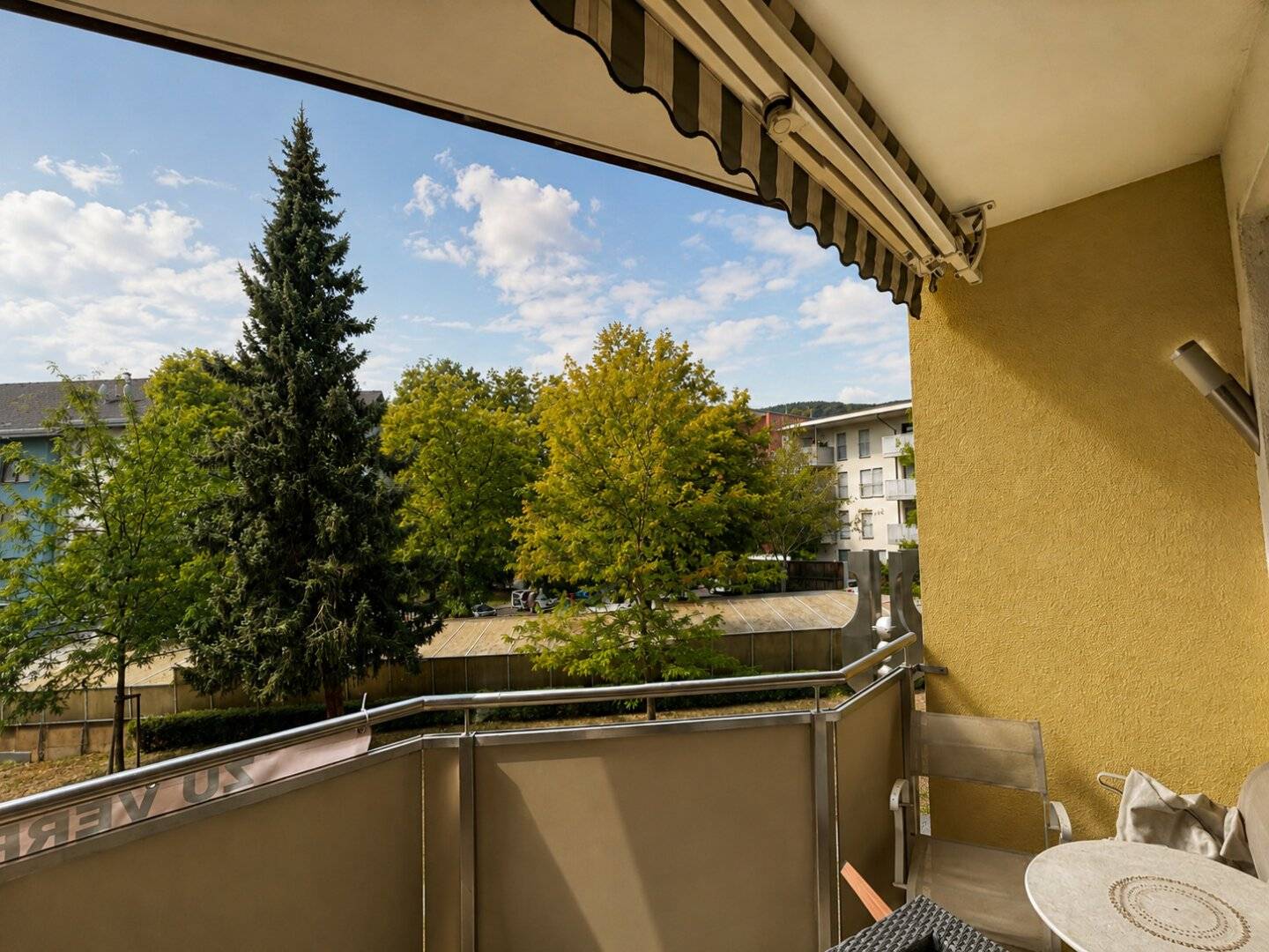Perfectly laid out 1-room apartment with separate kitchen and loggia
