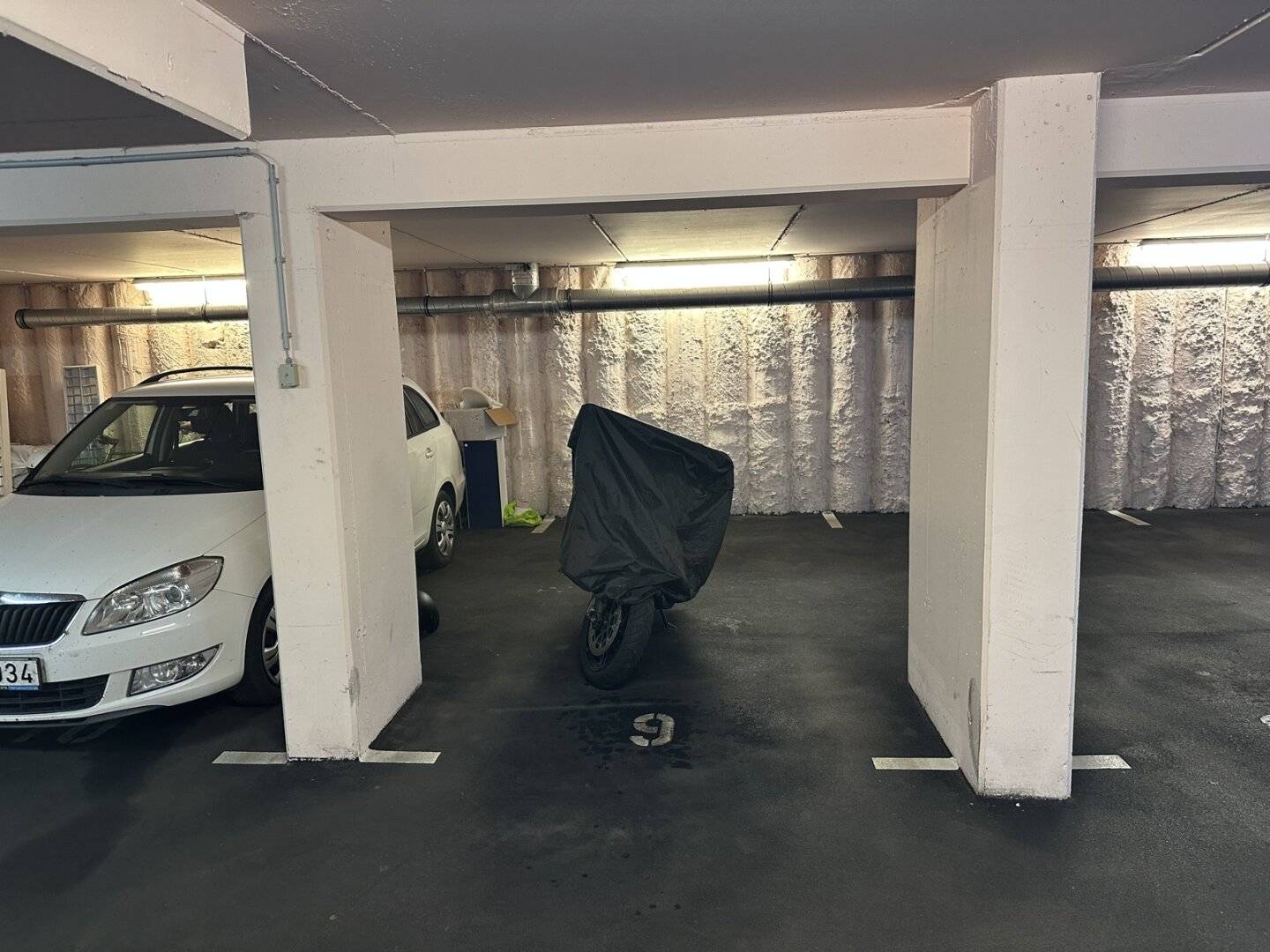 GARAGE PROVISIONSFREI ZU VERMIETEN 99 € Brutto