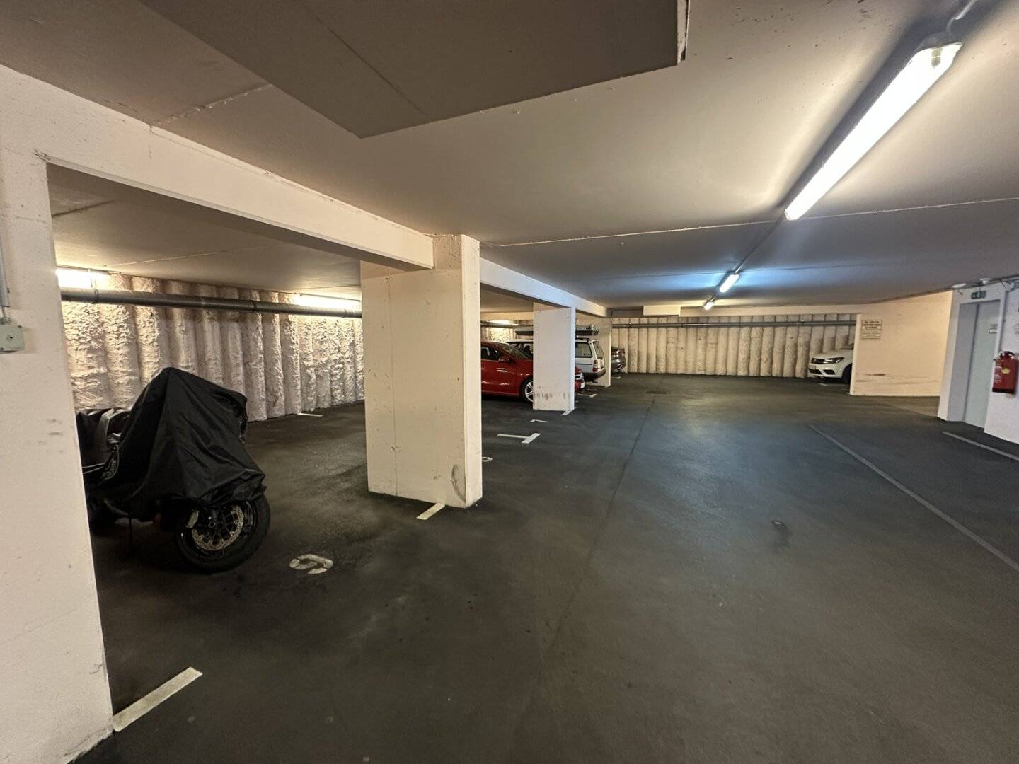 GARAGE PROVISIONSFREI ZU VERMIETEN 99 € Brutto