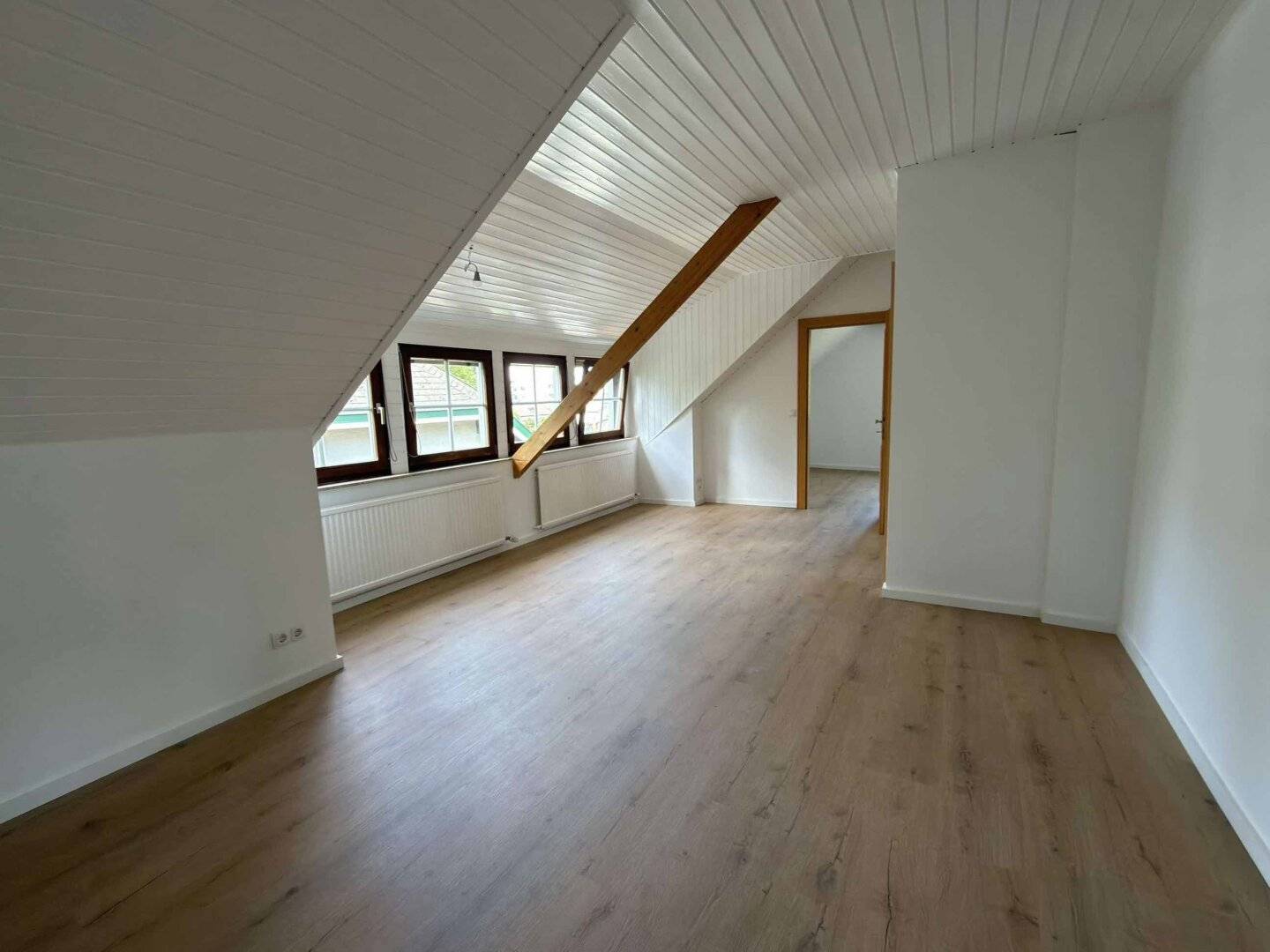 Charming attic apartment in Maxglan