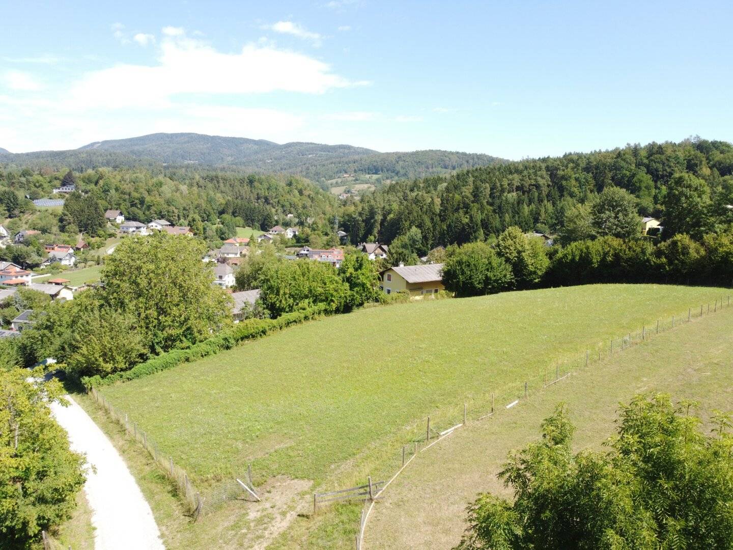 Sunny building plot with magnificent view and lots of potential