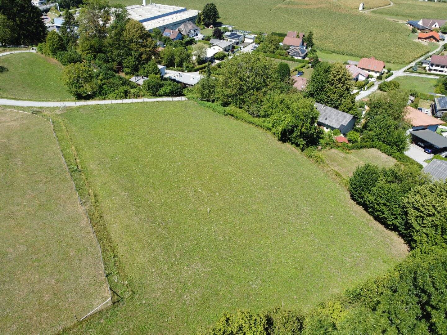 Sunny building plot with magnificent view and lots of potential