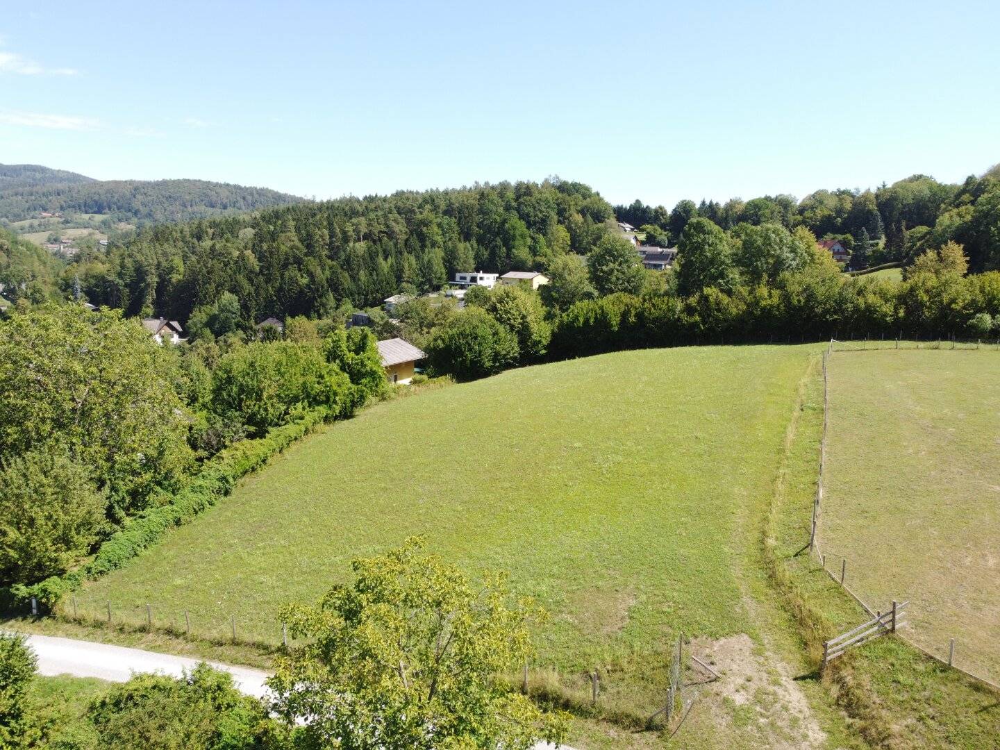 Sunny building plot with magnificent view and lots of potential