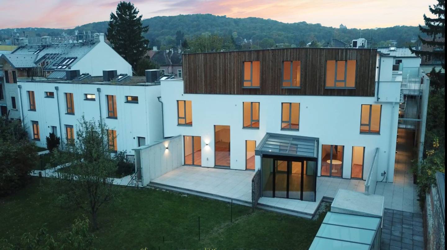 Maisonette Wohnung mit Eigengarten, Erstbezug, Luftwärmepumpe, Photovoltaikanlage, Terrasse, Aufzug