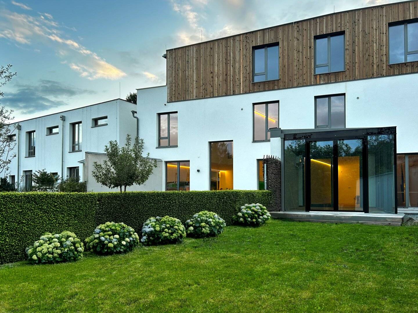 Maisonette Wohnung mit Eigengarten, Erstbezug, Luftwärmepumpe, Photovoltaikanlage, Terrasse, Aufzug