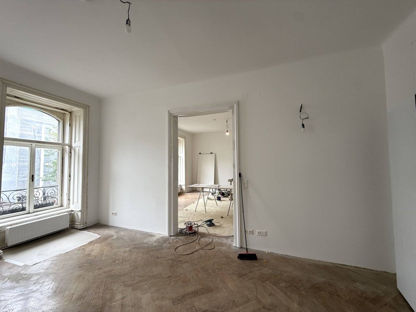 Very extraordinary period apartment on Mariahilfer Straße