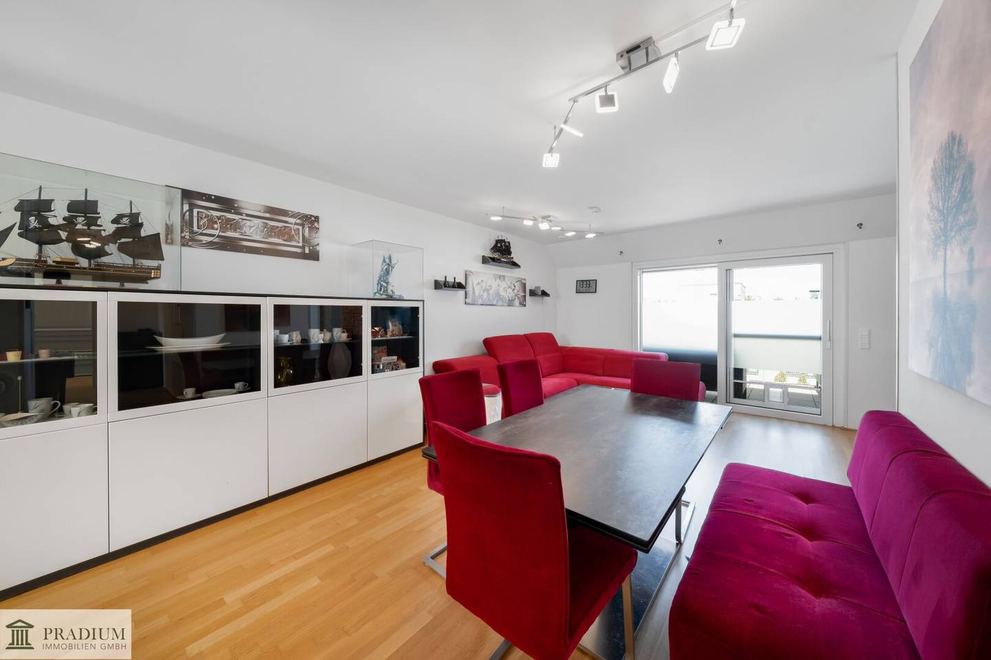 Neubau-Komfort pur: 108 m² Dachgeschoßwohnung mit Top-Ausstattung und mit Sonnenterrasse im 23. Bezirk