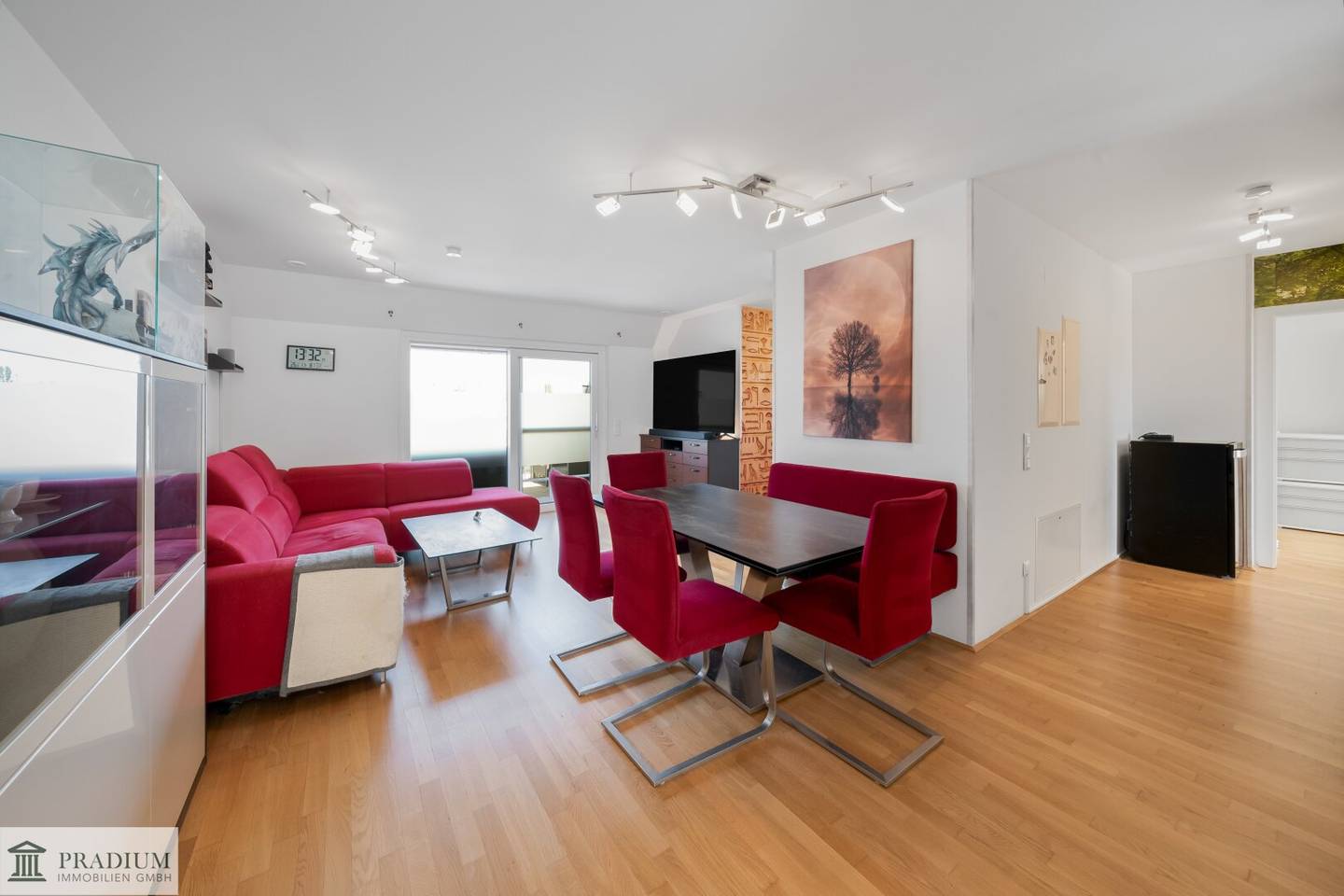 Neubau-Komfort pur: 108 m² Dachgeschoßwohnung mit Top-Ausstattung und mit Sonnenterrasse im 23. Bezirk