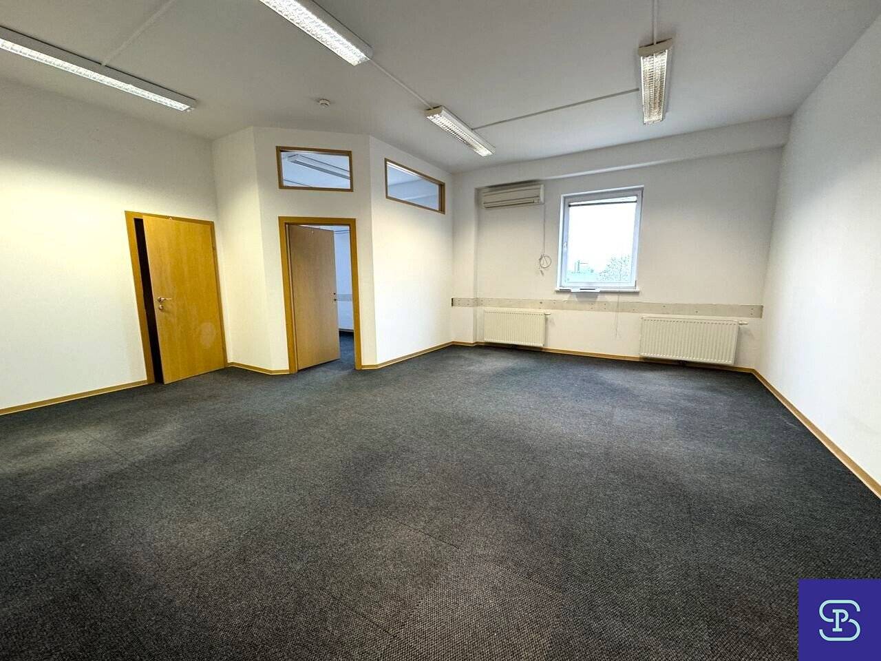Wagramer Straße: Affordable 20 - 125m² Office Units Near U1 Aderklaaer Straße - 1220 Vienna