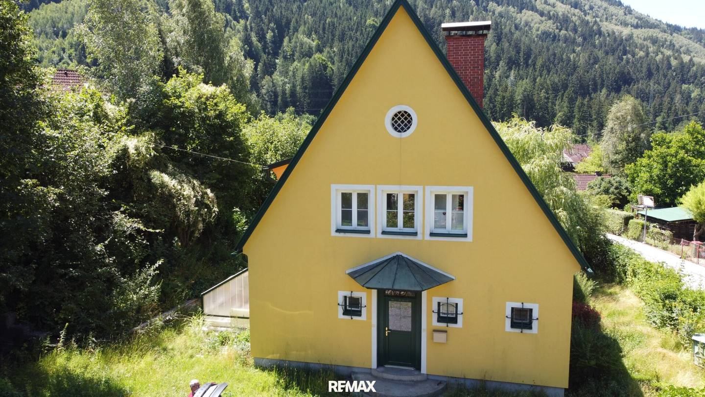 Familienwohnsitz und sonniges Gartenidyll – Charmantes Wohnhaus mit großem Gestaltungspotenzial in ausgezeichneter Wohnlage von Radenthein