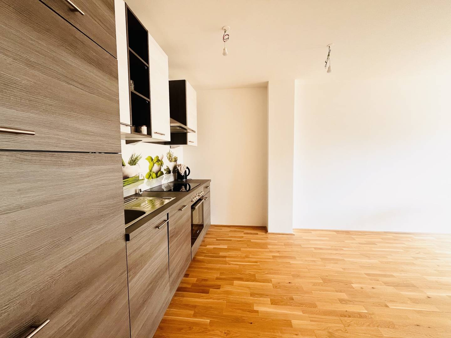 Neubau Wohnung near U1 Keplerplatz with loggia