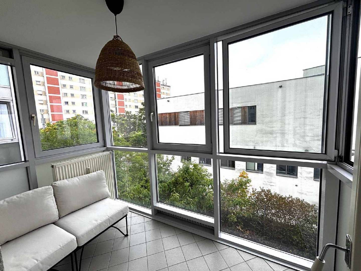 Apartment with veranda and communal garden