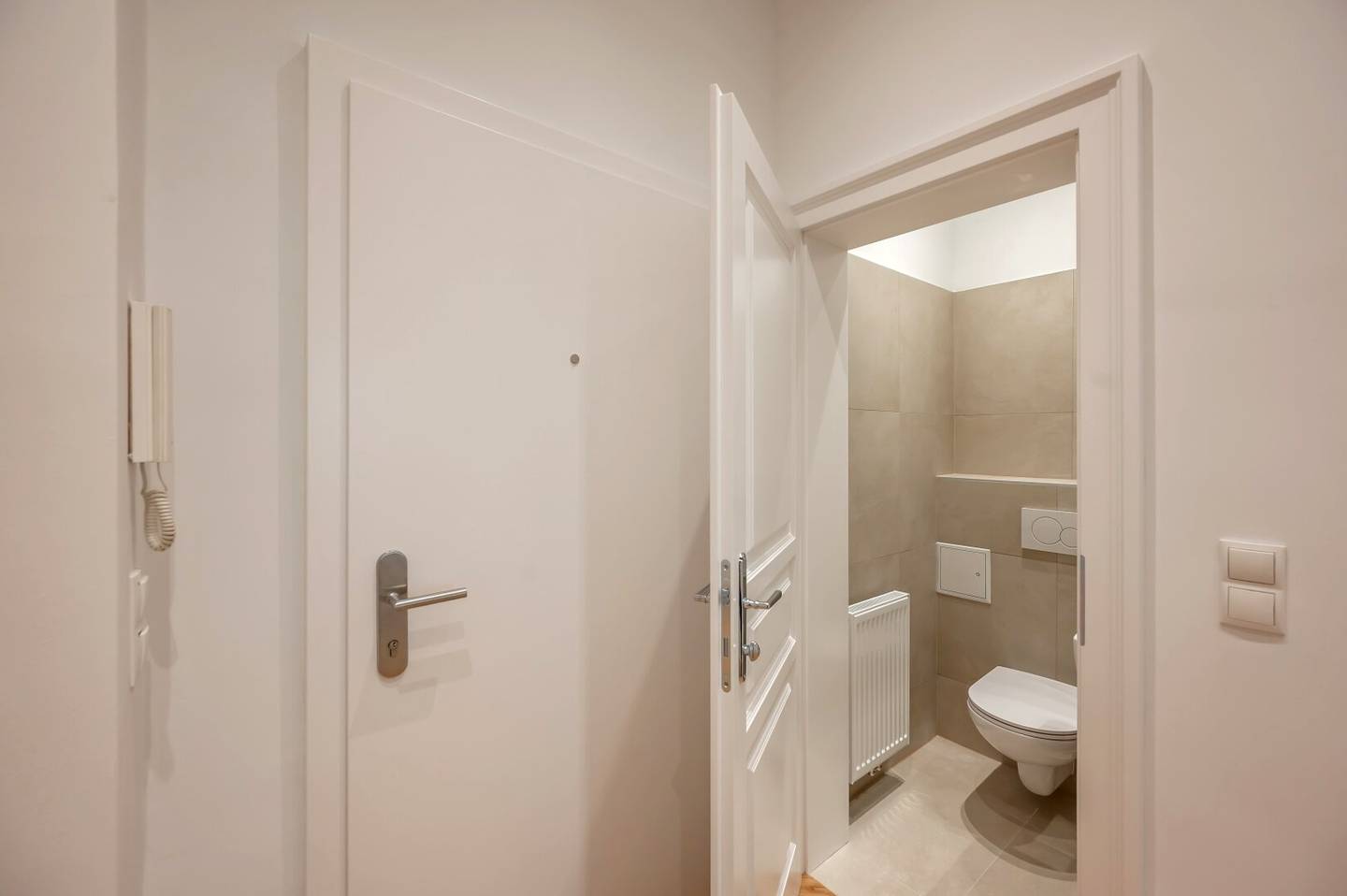 ++NEU++ TOP-sanierte, perfekt aufgeteilte 3-Zimmer ALTBAUwohnung mit getrennter Küche!