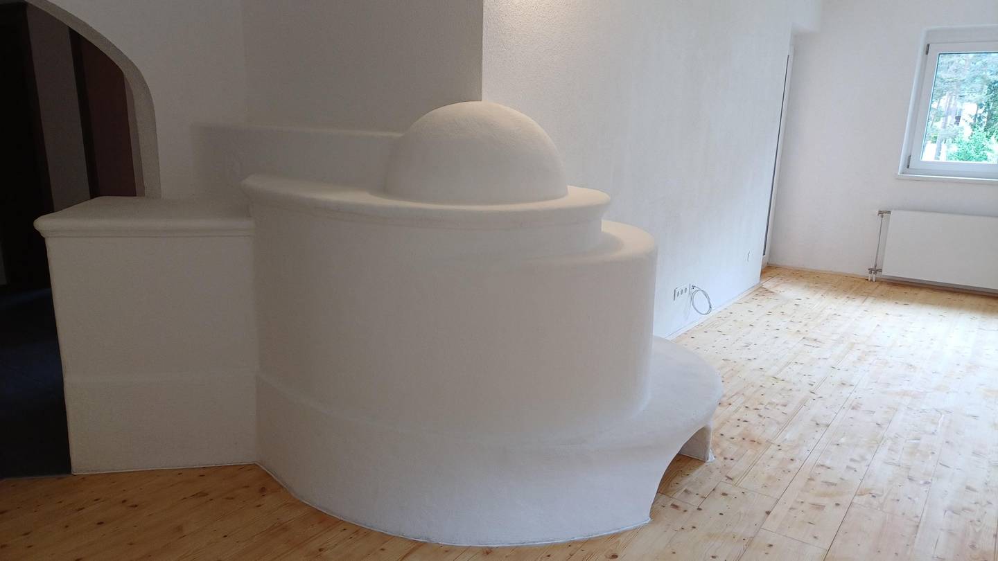 Helle südwestseitige Wohnung mit Balkon und Garage