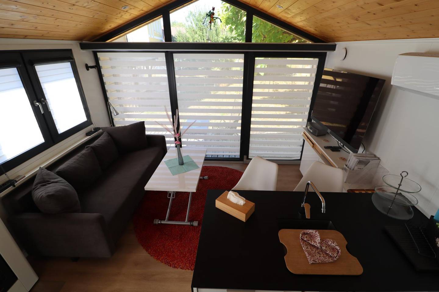 Premium Wohnung mit Privatgarten und Parkplatz