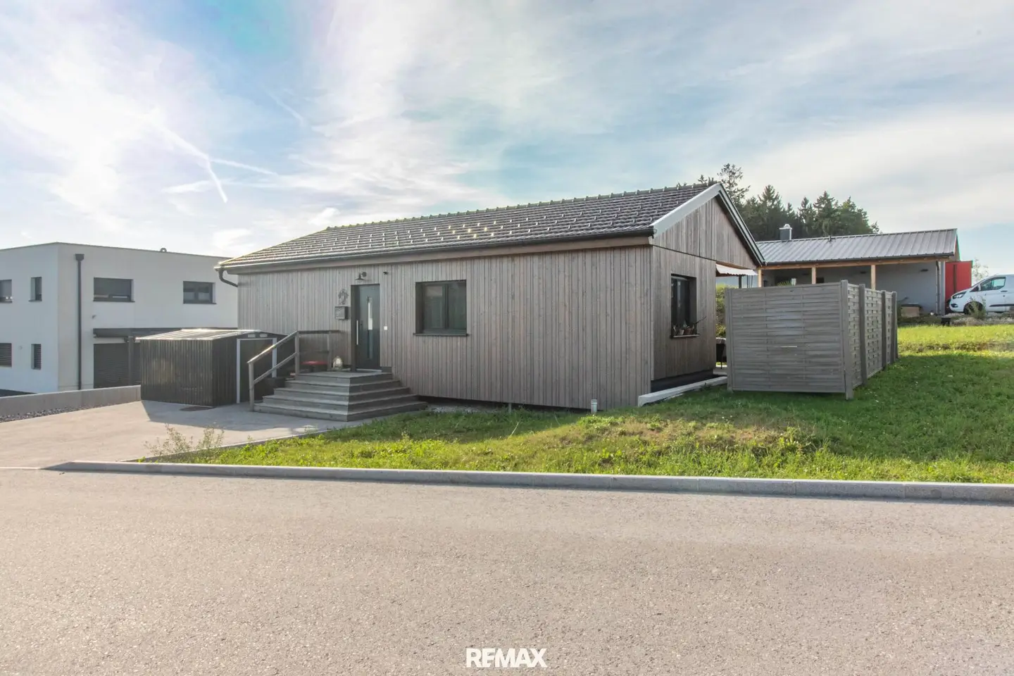 Open House on Sat. 29 August 2026 from 10-12 - a small house with big possibilities - Sale with DAVE!