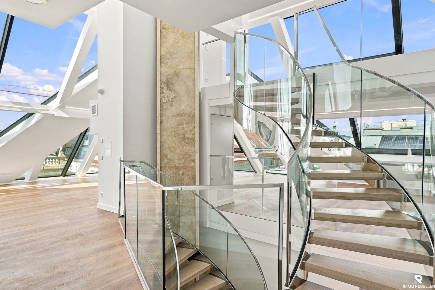 Your Private Residence Above Vienna – Luxus-Penthouse mit Rooftop-Pool &amp; Privatlift in 1010 Wien
