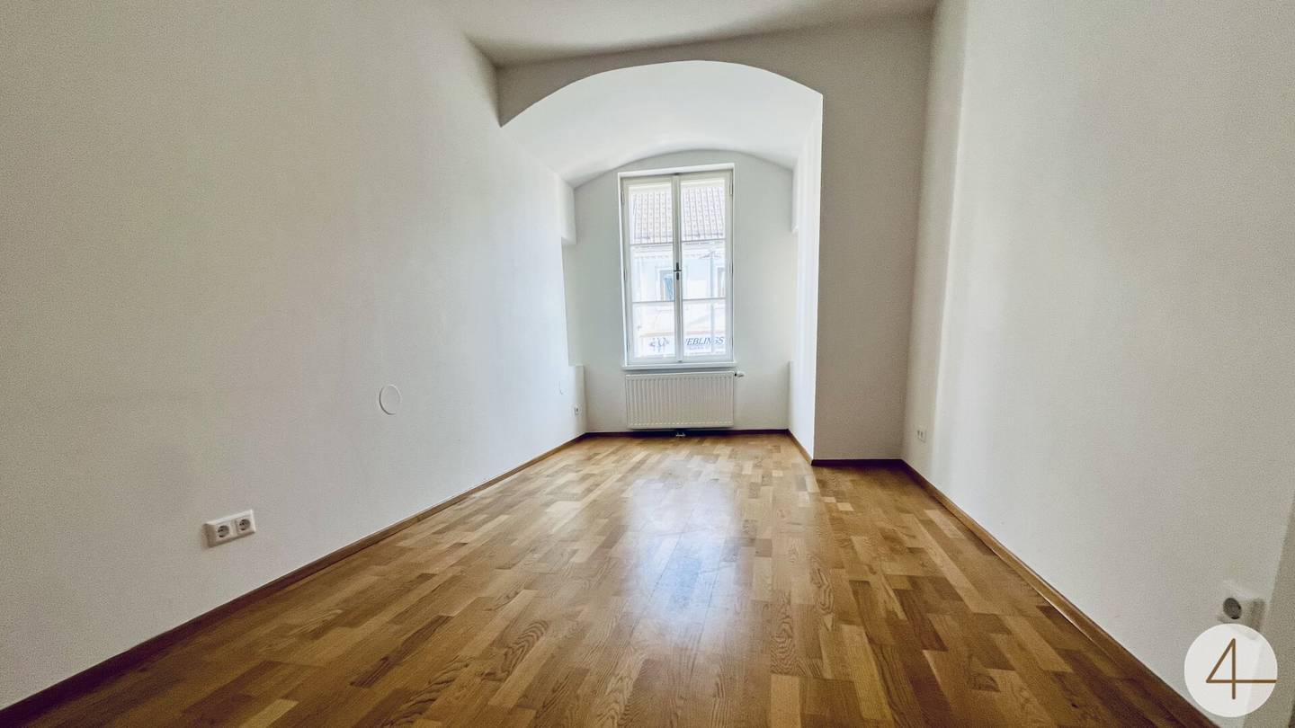 gut aufgeteilte &amp; helle Wohnung - Innenhof Ruhelage - Stellplatz verfügbar - Nahe Burg Neulengbach