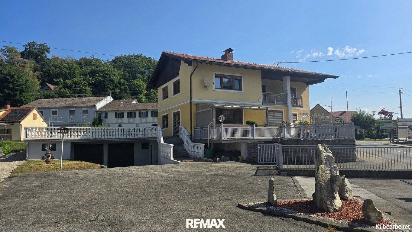 Vielseitiges Ein- oder Mehrfamilienhaus - großzügiges Raumangebot mit viel Potential in Wies