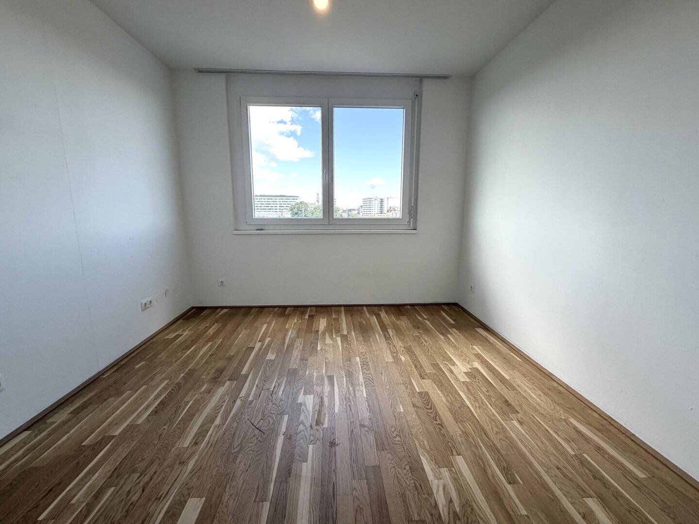 Top features: Modern 2-room apartment with loggia and great view