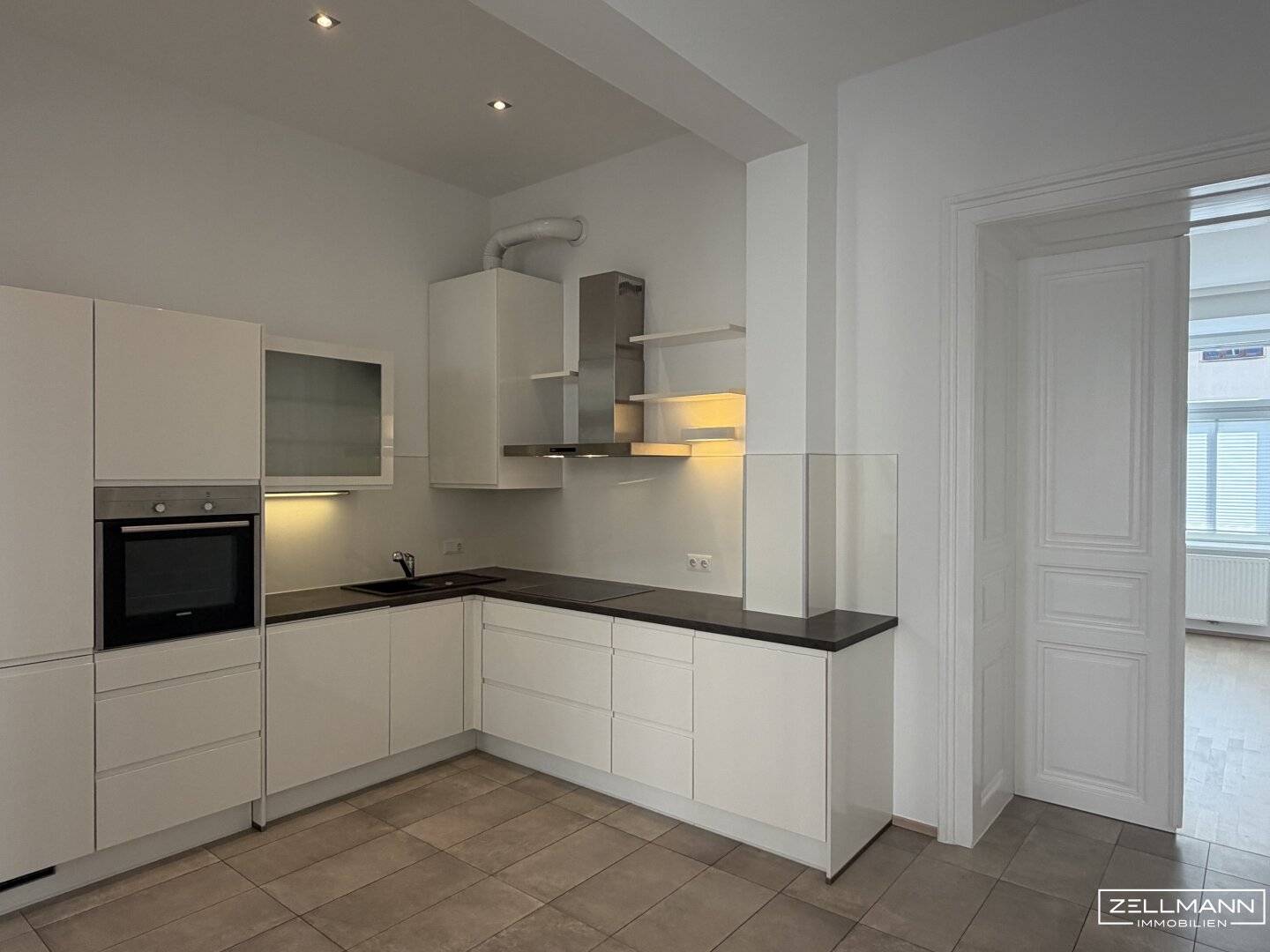 Spacious period apartment with terrace in the sought-after Pratercottage | ZELLMANN IMMOBILIEN