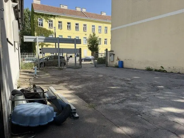 Prime plot with residential and commercial zoning approved motor vehicle workshop optimal transport connection