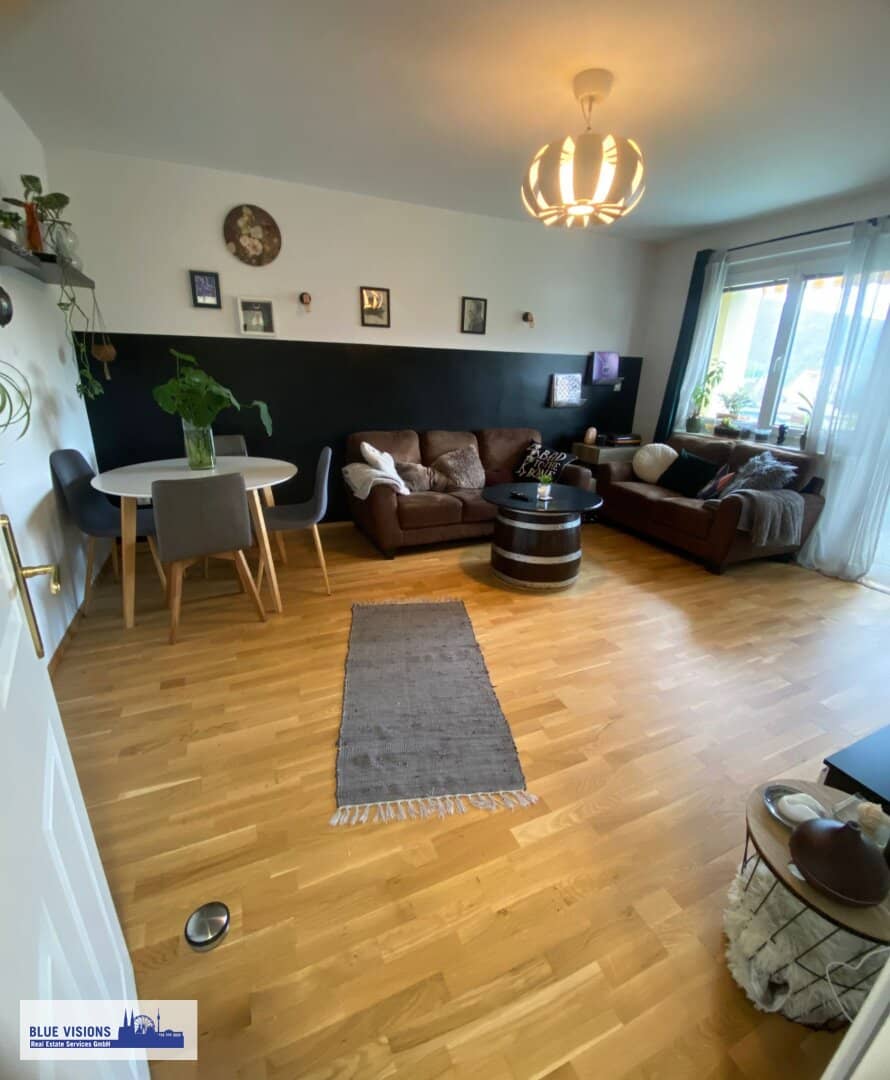 Moderne 2-Zi-Wohnung mit Loggia &amp; Parkplatz in Sautern