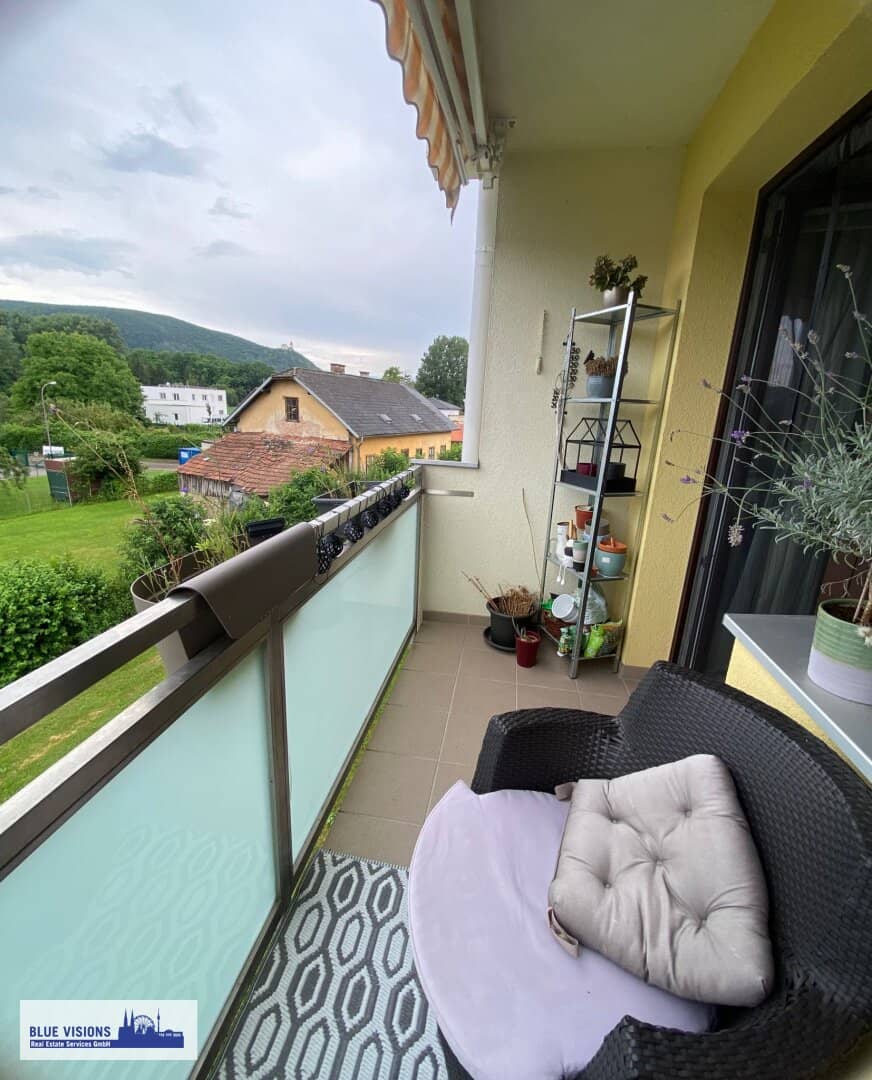 Moderne 2-Zi-Wohnung mit Loggia &amp; Parkplatz in Sautern