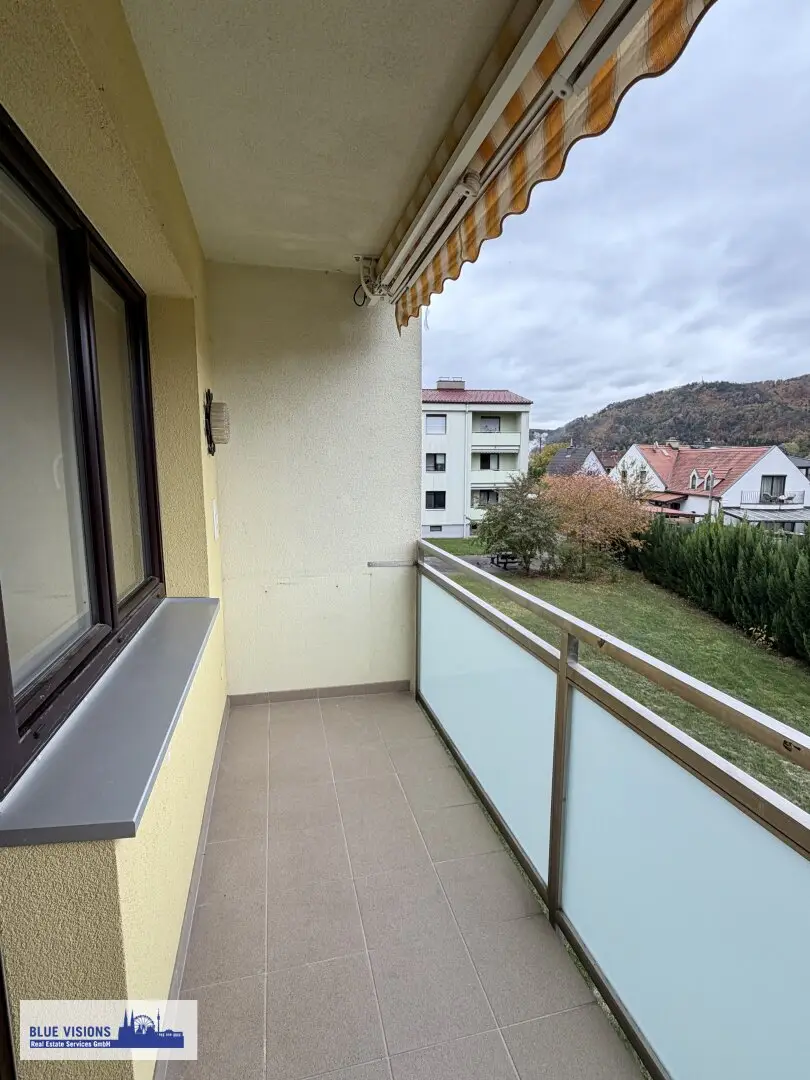 Moderne 2-Zi-Wohnung mit Loggia &amp; Parkplatz in Sautern