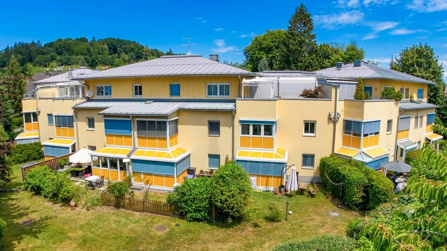 Leben am Fuße des Kreuzbergl - 2-Zimmer-Gartenwohnung mit Wintergarten