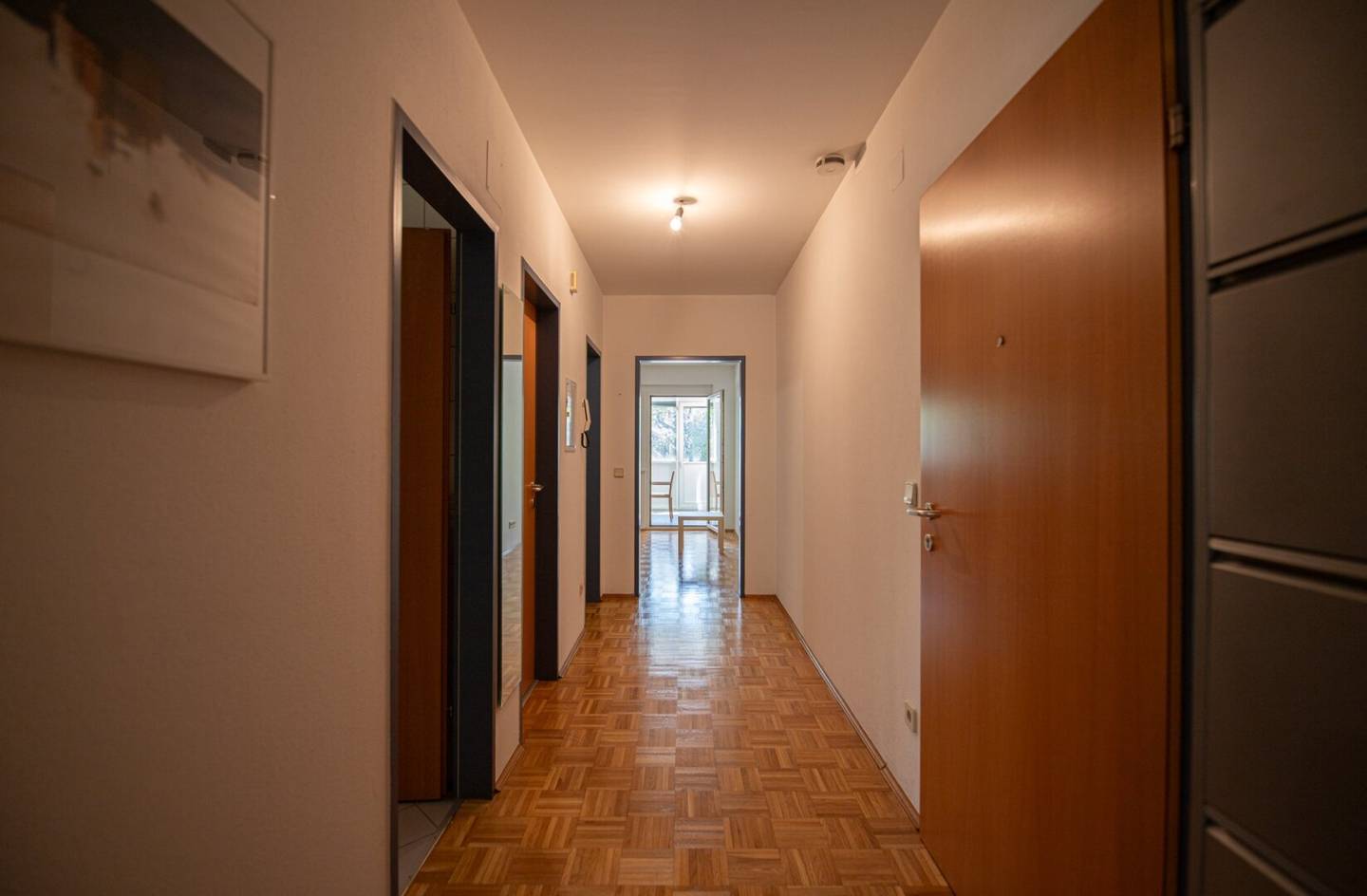 Leben am Fuße des Kreuzbergl - 2-Zimmer-Gartenwohnung mit Wintergarten