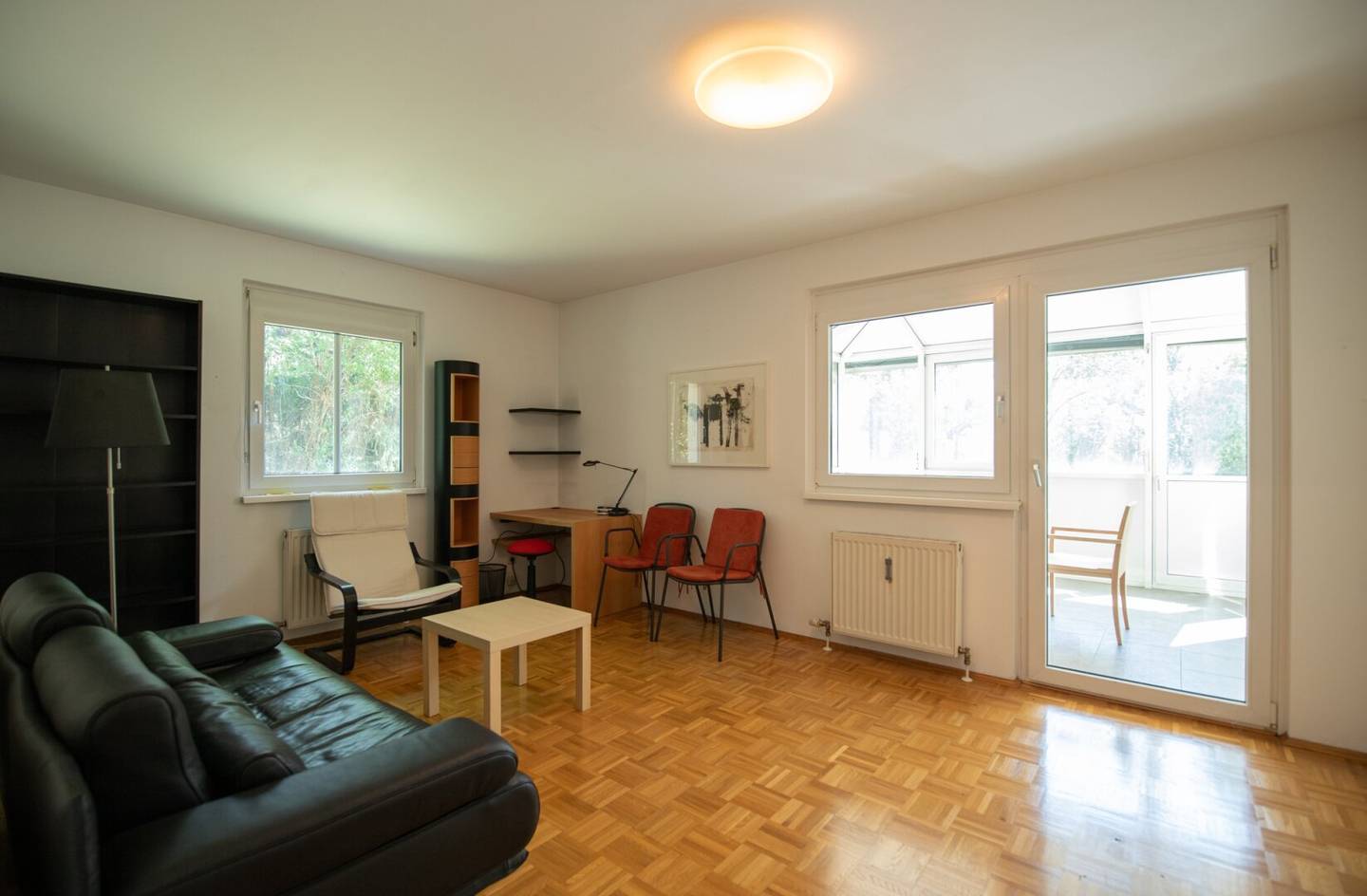 Leben am Fuße des Kreuzbergl - 2-Zimmer-Gartenwohnung mit Wintergarten